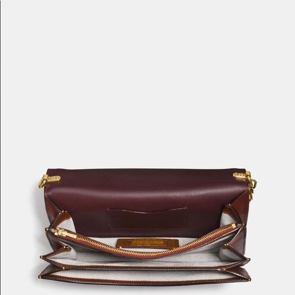 Coach Riley In Signature Canvas Handbag - Picture 4 of 4